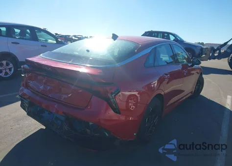 2025 Kia K5 Lxs z USA, uszkodzony, nr VIN KNAG24J73S5390445